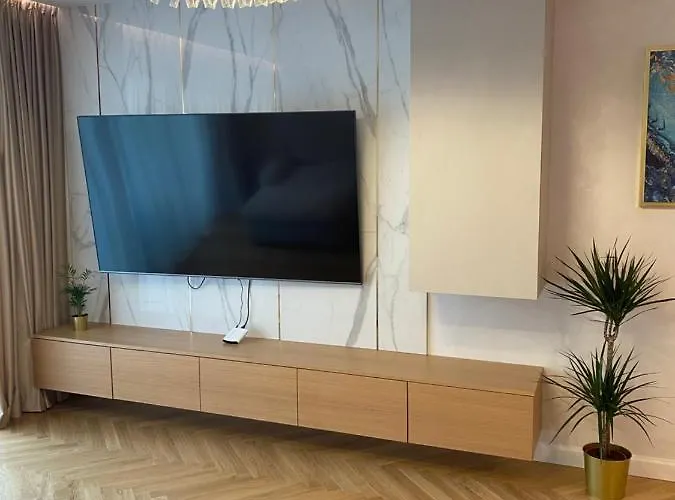 Eternity Luxury Dolny